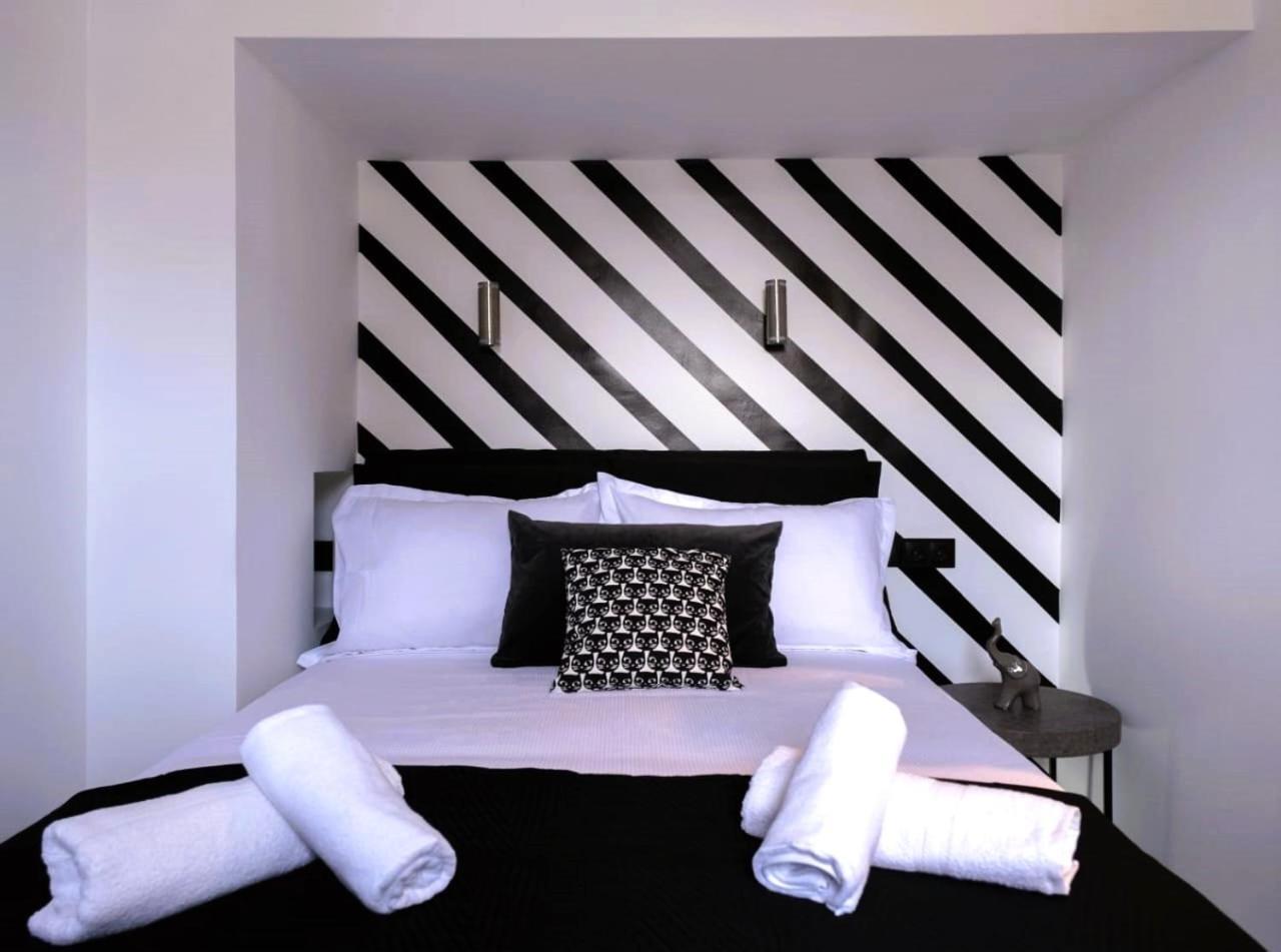 Apartament Essel Noir - A Hidden Gem With A Magnificent Acropolis View Ateny Zewnętrze zdjęcie