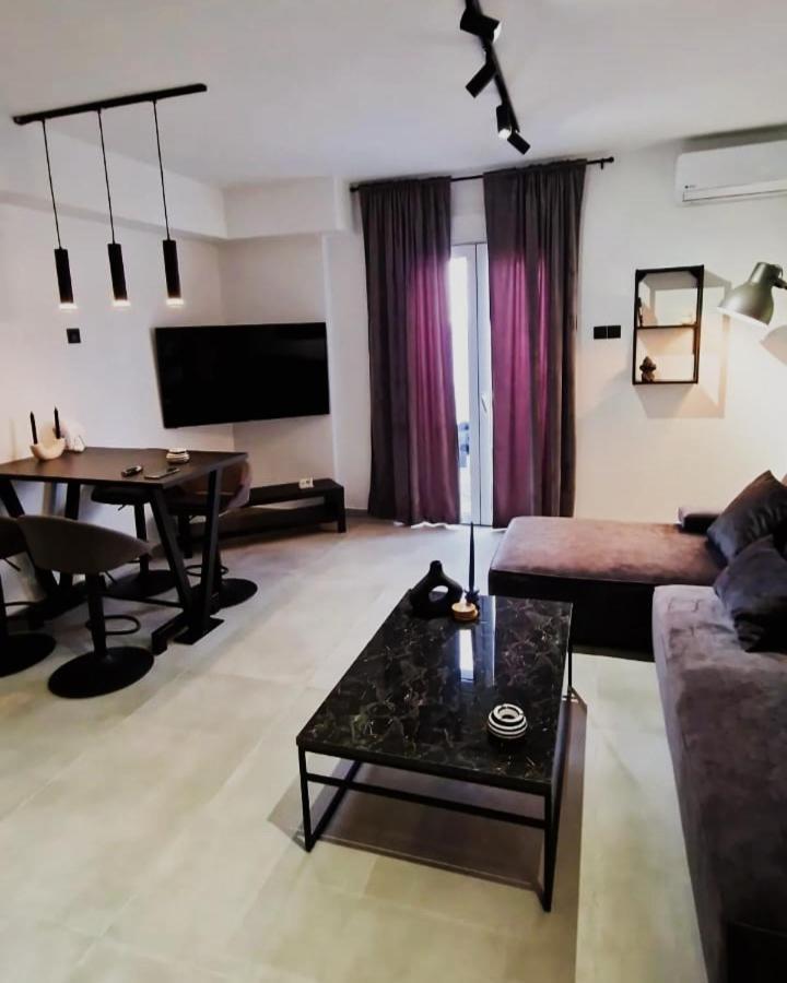 Apartament Essel Noir - A Hidden Gem With A Magnificent Acropolis View Ateny Zewnętrze zdjęcie