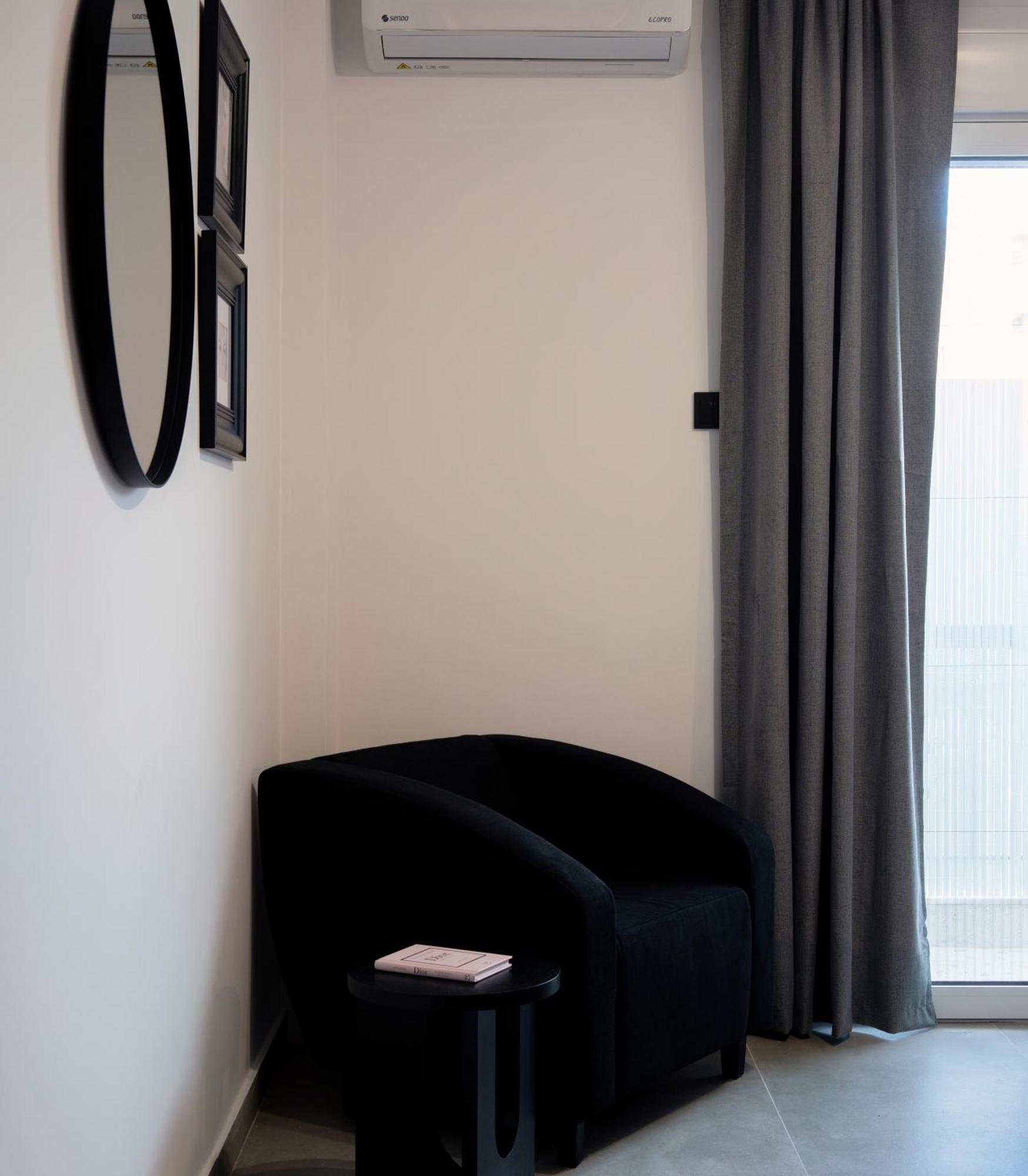 Apartament Essel Noir - A Hidden Gem With A Magnificent Acropolis View Ateny Zewnętrze zdjęcie
